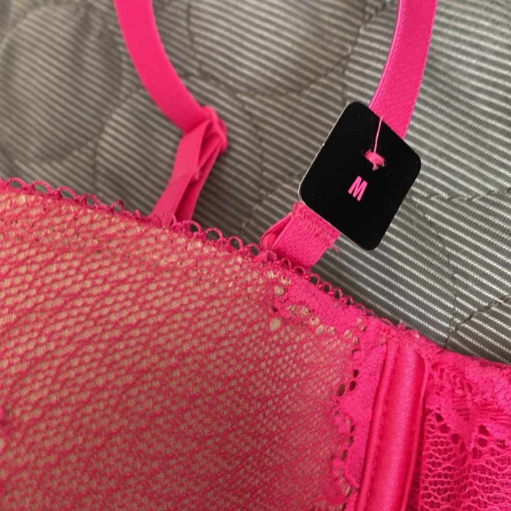 La Senza pink lace bustier- medium - Picture 2 of 4